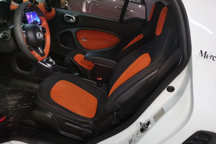 Used smart fortwo 2015 1.0L 52 kW Hardtop Passion Edition
