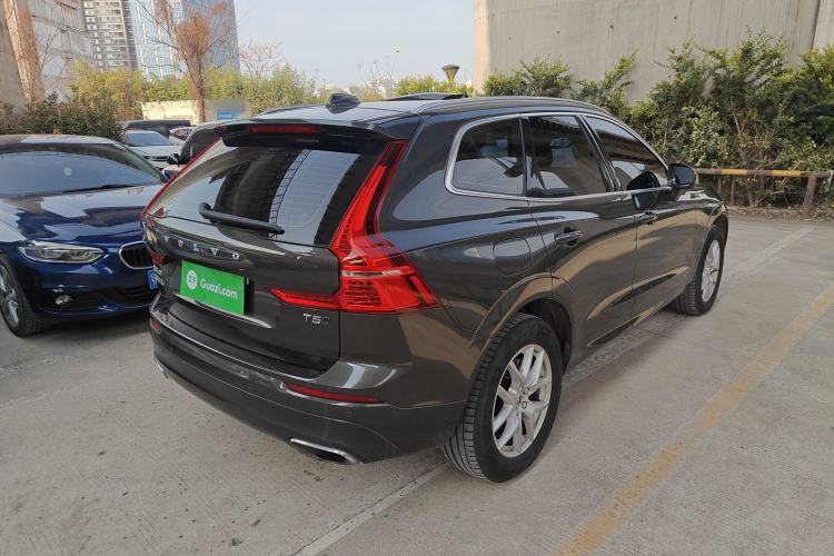 Used Volvo XC60 2019 T5 4x4 Smart Edition China VI Standard
