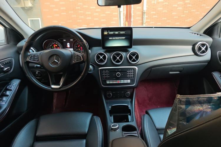 Used Mercedes-Benz GLA 2017 GLA 200 Fashion Model