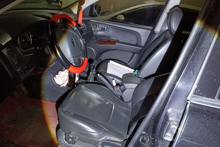 Used Kia Sportage 2009 2.0L Manual Two-Wheel-Drive GLS Left Front Seat