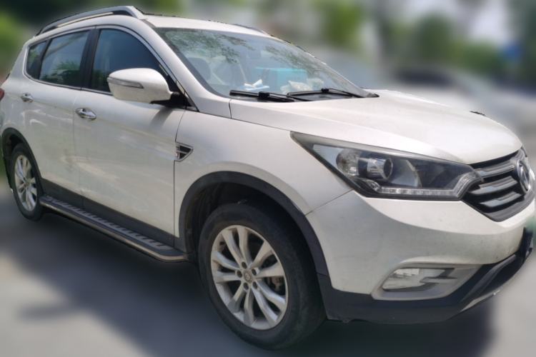 Used Dongfeng Aeolus AX7 2015 2.0L Manual Zhiyi Trim
