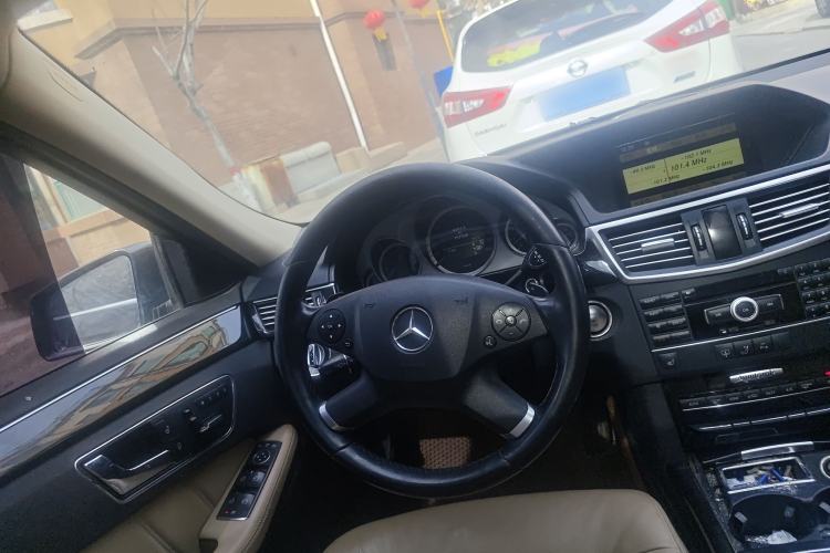 Used Mercedes-Benz E-Class 2010 E 300 L Fashion Model