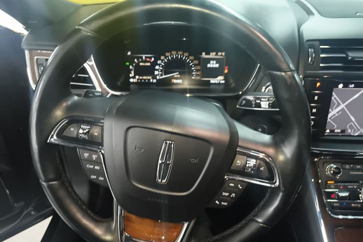 Used Lincoln Continental 2017 2.0T Two-Wheel Drive Deluxe Edition
