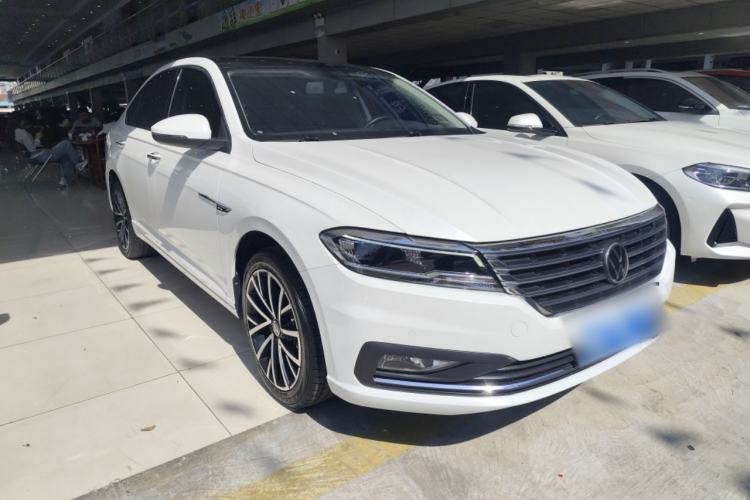 Used Volkswagen Lavida 2021 280TSI DSG Luxury Edition Front Right 45 Deg