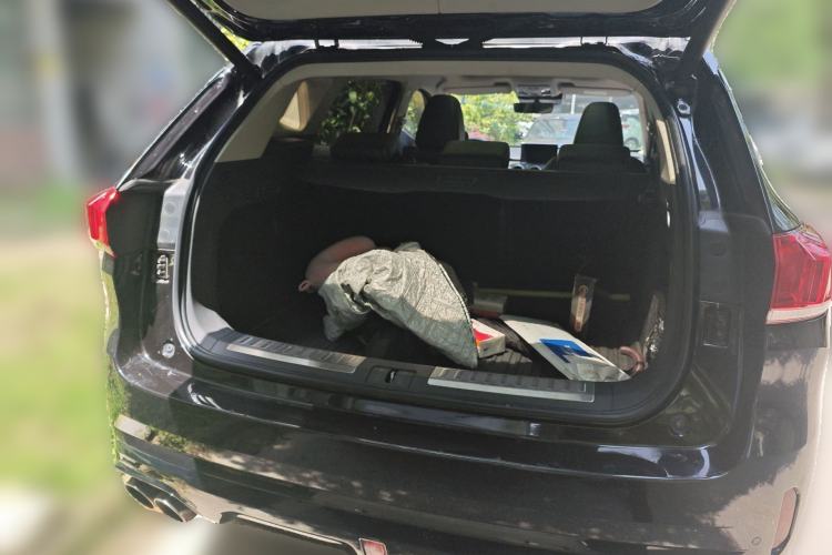 Used Wey VV6 2018 2.0T Four-Wheel Drive Flagship Version China V Standard
