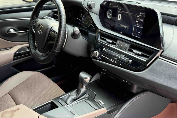 Used Lexus ES 2021 200 Excellence Edition