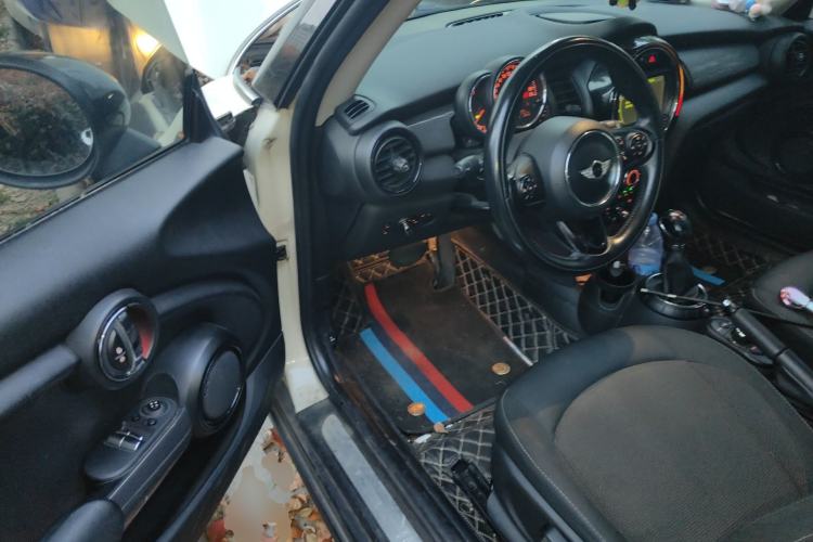 Used MINI 2014 1.5T COOPER Fun
