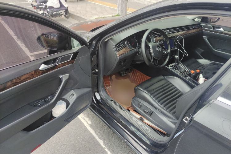 Used Volkswagen Magotan 2018 330TSI DSG Luxury Model Driver Seat