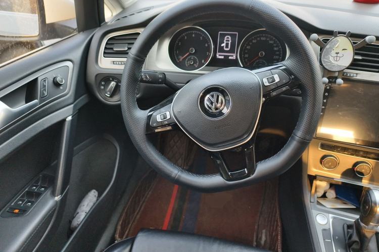 Used Volkswagen Golf 2015 1.4TSI Automatic Luxury Model