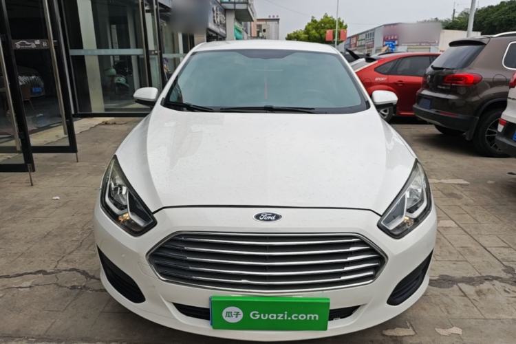 Used Ford Escort 2019 Revised 1.5L Automatic ZhiXiang Version (Tire Pressure Monitoring) China VI Standard Front