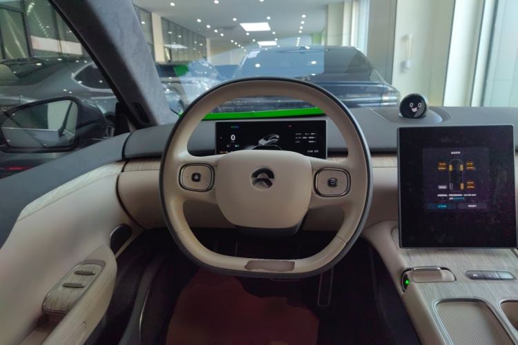 Used Nio ET7 2024 75 kWh Executive Edition
