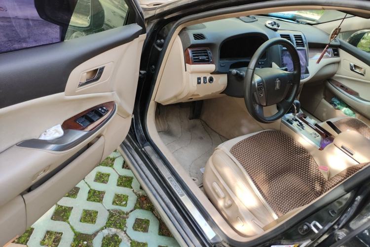 Used Toyota Crown 2012 2.5L Royal Leather Edition Driver Seat