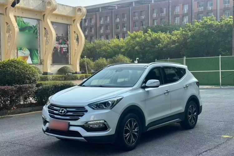 Used Hyundai Santa Fe 2017 2.4L Automatic Two-Wheel Drive Smart Version 5 Seats