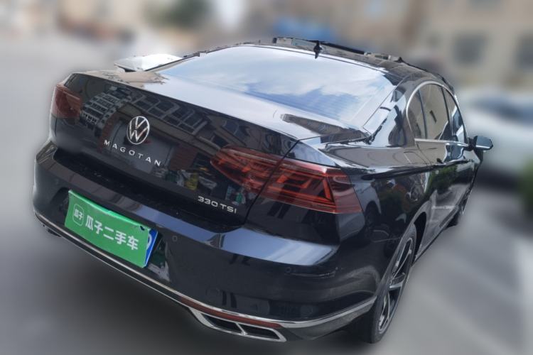 Used Volkswagen Magotan 2023 2 Million Units Commemorative Edition 330TSI DSG Luxury Version Rear Right 45 Deg