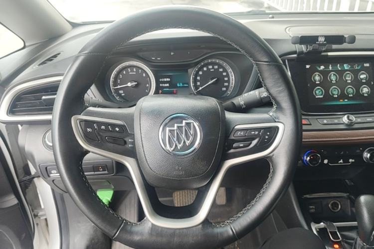 Used Buick GL6 2018 18T 6-Seater Luxury Model