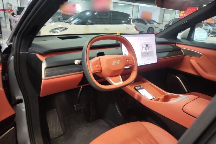 Used ONVO L60 2024 60 kWh Rear-Drive Version