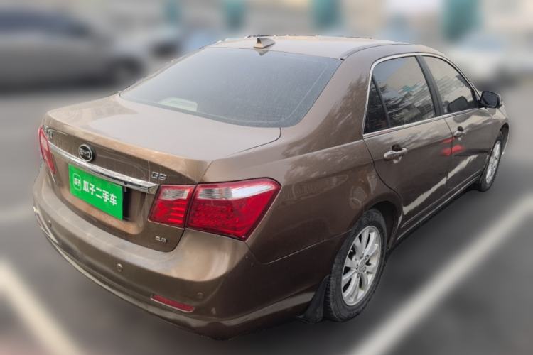 Used BYD G6 2012 2.0L Manual Luxury Version
