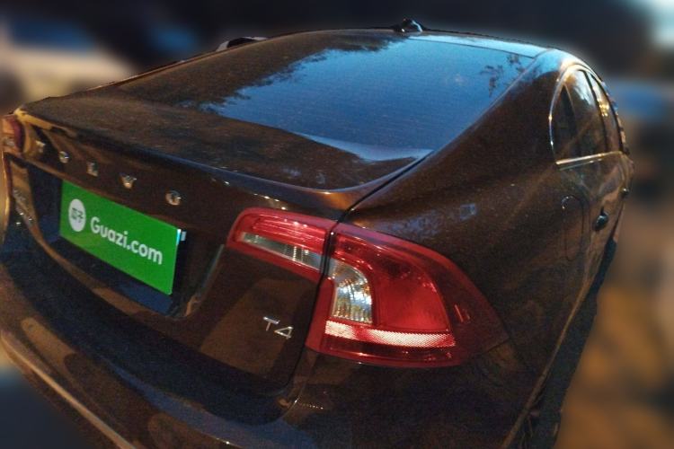 Used Volvo S60 2018 S60L T4 Smart & Ambitious Edition Rear Right 45 Deg