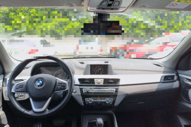 Used BMW X1 2016 sDrive18Li Fashion Model Center Console