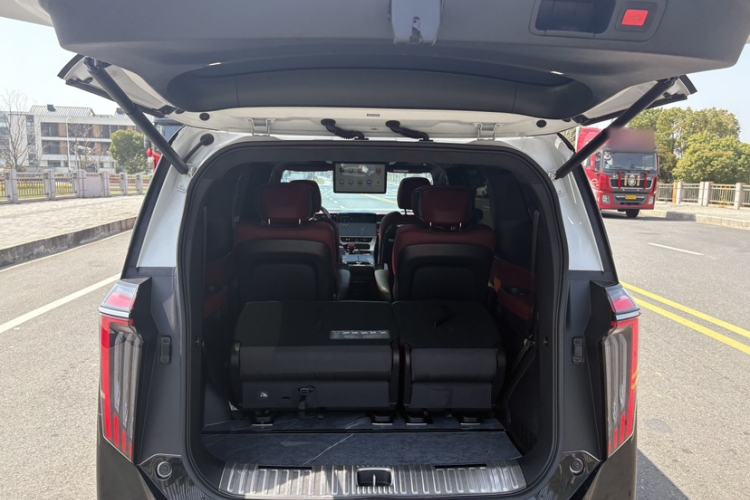 Used GAC Trumpchi M8 2023 Zongshi Series Dual-Motor YuZun Edition Trunk