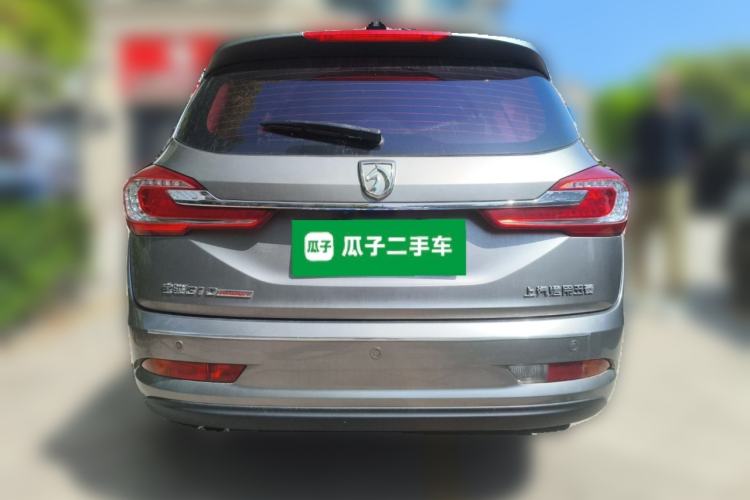 Used Baojun 310W 2017 1.5L Manual Fashion Model China V
