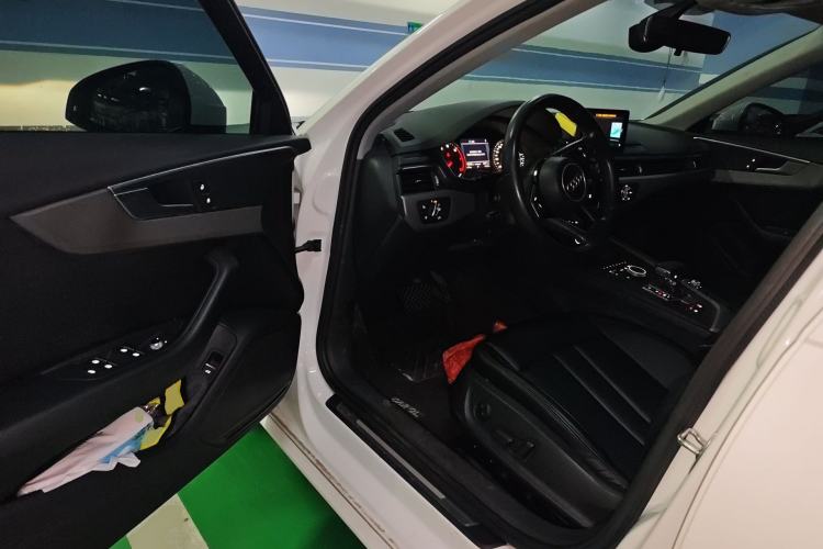 Used Audi A4L 2017 40 TFSI Ambition Edition Driver Seat