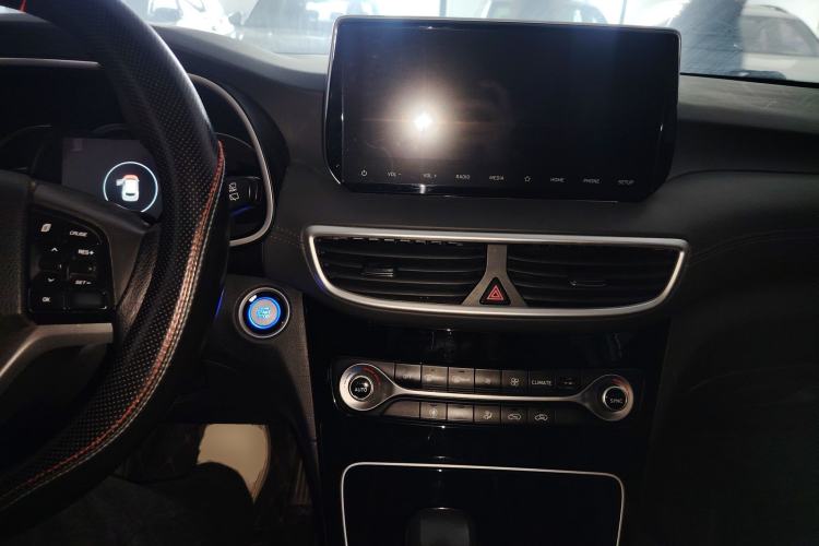 Used Hyundai Tucson 2019 280TGDi Dual-Clutch Two-Wheel Drive Fashion Edition China VI Standard
