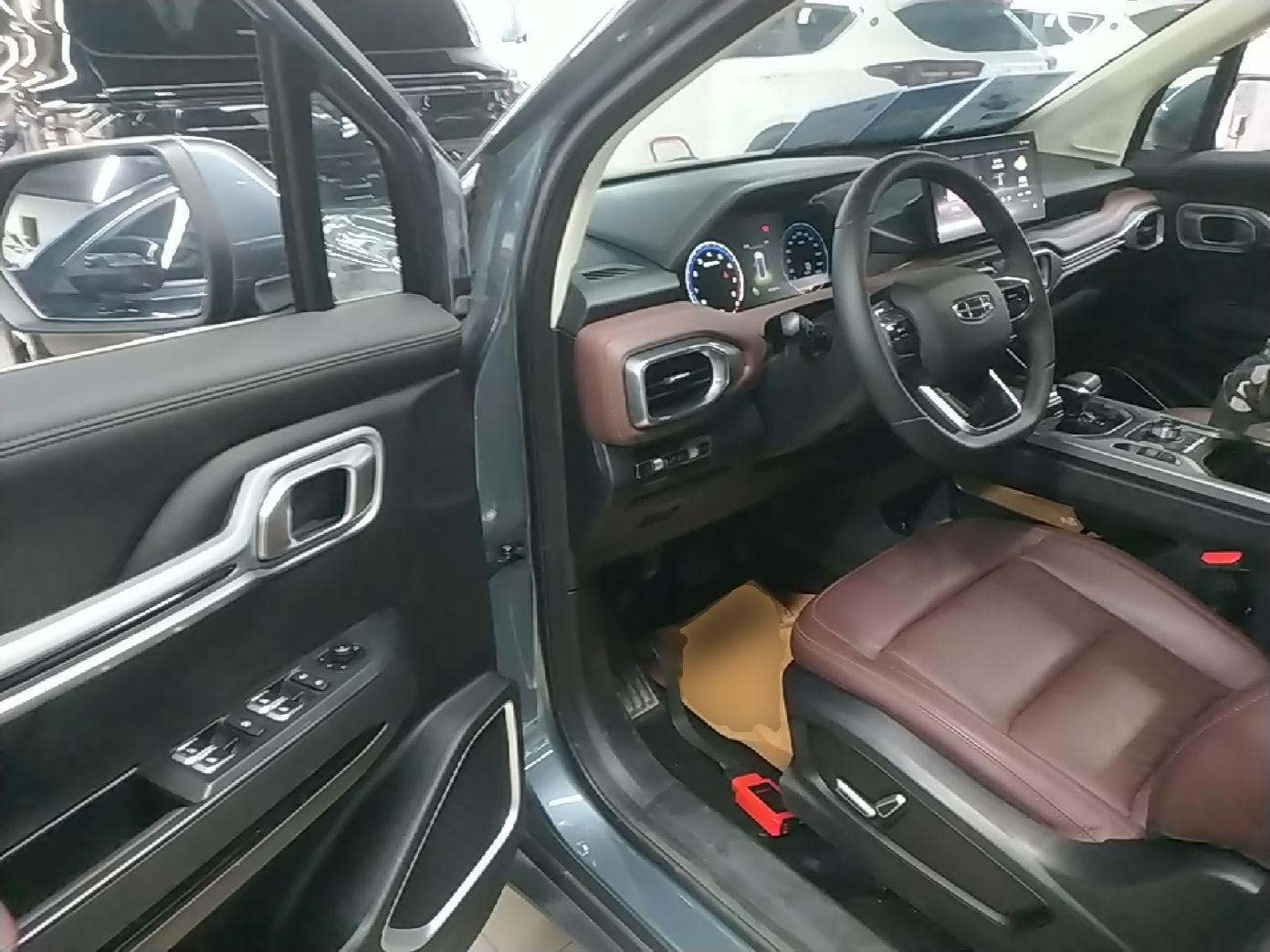 Geely Auto Haoyue 2022 1.8TD DCT Luxury 7-Seater — снимка 18
