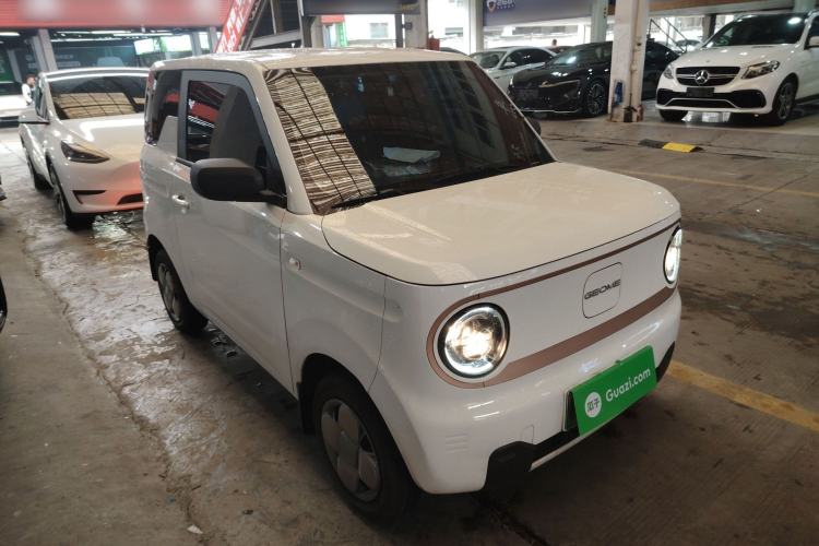 Used Geely Galaxy Panda 2024 Panda Mini 200km Longteng PRO Edition Front Right 45 Deg