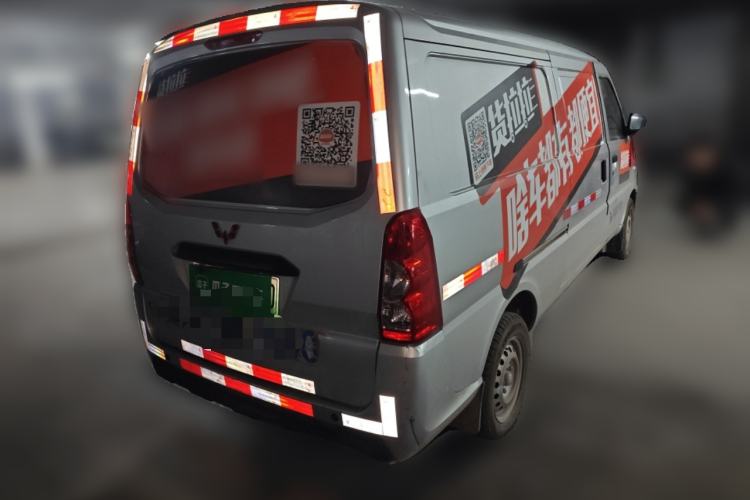 Used Wuling EV50 2022 Affordable Model Anchi with 35.904 kWh
