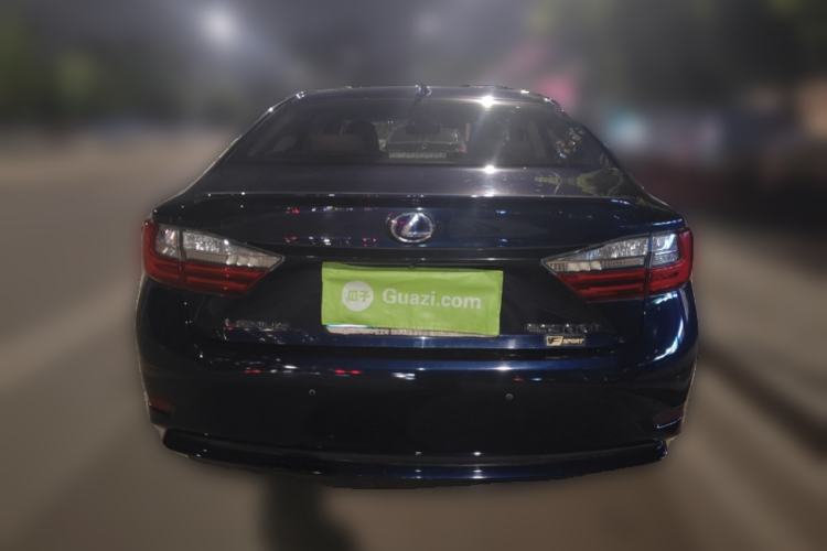 Used Lexus ES 2015 300h Comfort Edition