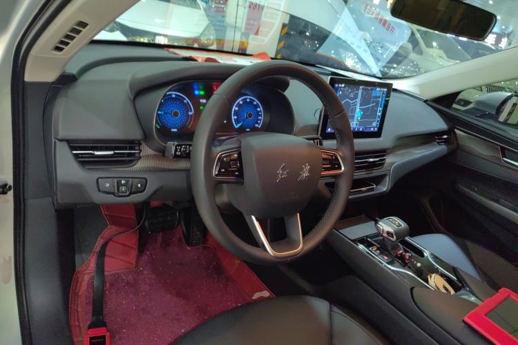 Used Hongqi E-QM5 2022 431 km Charge & Enjoy Edition