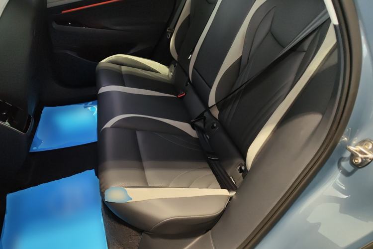 Used Volkswagen ID.7 VIZZION 2024 AIR model Left Rear Seat