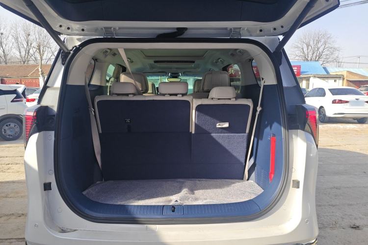 Used Buick GL8 New Energy 2024 Lu Zun Luxury Edition 7-Seater
