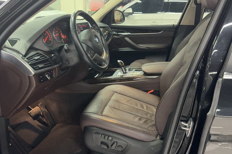 Used BMW X5 2014 xDrive35i Elegant Edition Interior 1