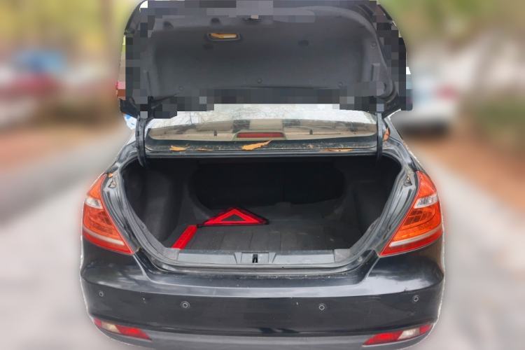 Used Geely Auto Emgrand 2014 Sedan 1.3T CVT Prestige Model Trunk