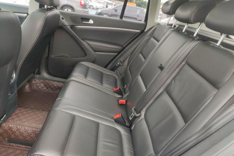 Used Volkswagen Tiguan 2017 300TSI Automatic Two-Wheel Drive Silk Road Comfort Edition Left Rear Seat