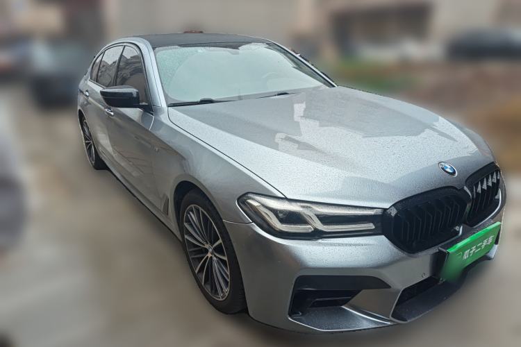 Used BMW 5 Series 2021 530Li Leading Model M Sport Package Front Right 45 Deg