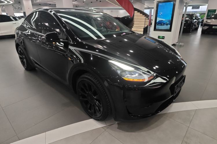 Used Tesla Model Y 2023 Rear-Wheel-Drive Version
