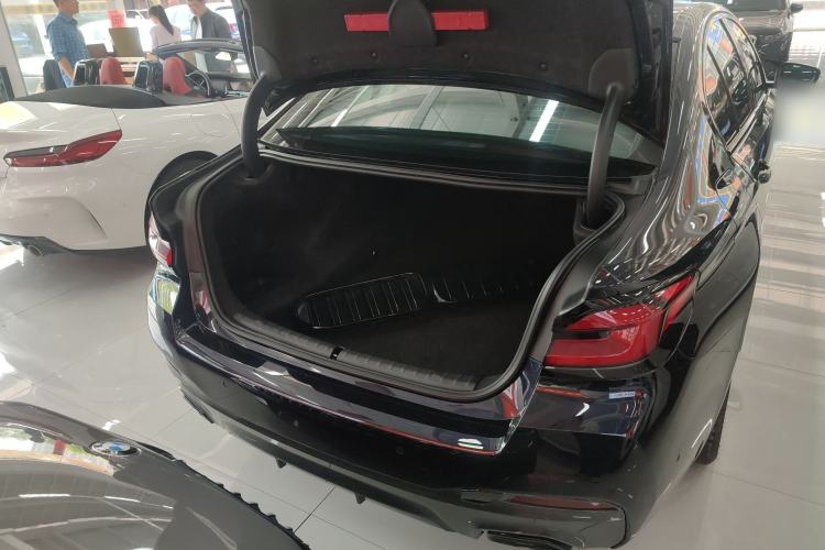 Used BMW 5 Series 2022 Second Facelift 530i M Sport Package
