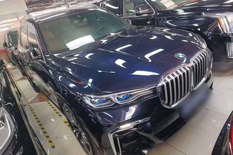 Used BMW X7 2021 xDrive40i Luxury M Sport Package
