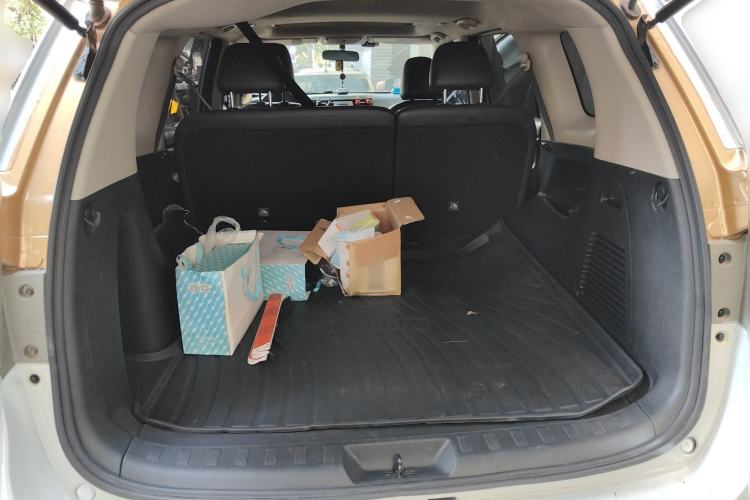 Used Nissan Terra 2018 2.5L Automatic 2WD Luxury Edition Trunk