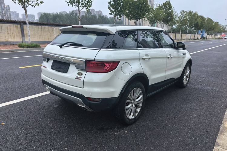 Used Land X7 2015 2.0T Panoramic Prestige Edition
