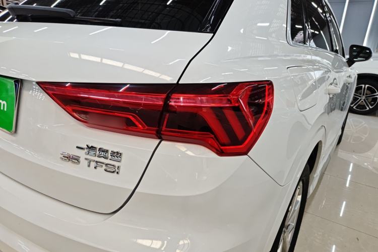 Used Audi Q3 2019 35 TFSI Advanced Dynamic Edition
