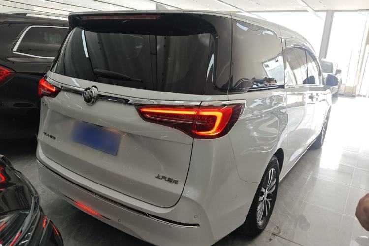 Used Buick GL8 2022 ES Landtrek 653T Luxury Edition