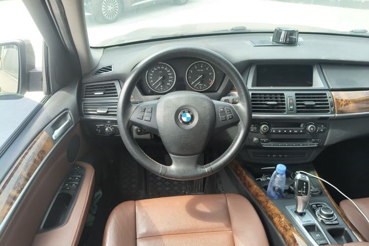 Used BMW X5 2013 xDrive35i Leading Model Steering Wheel