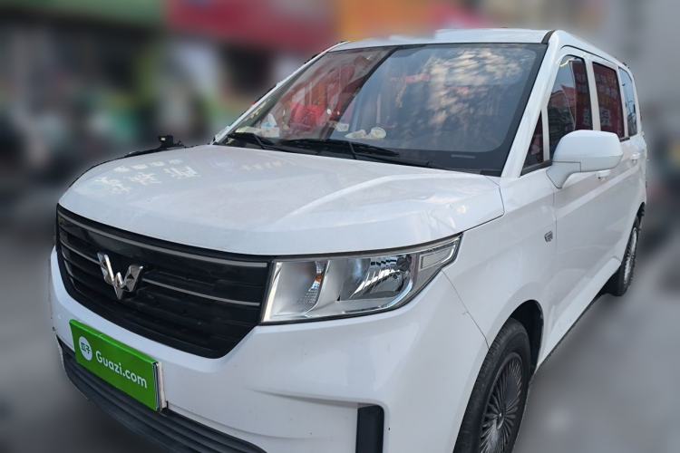 Used Wuling Hongguang PLUS 2020 1.5L Manual Standard Edition 5 Seats