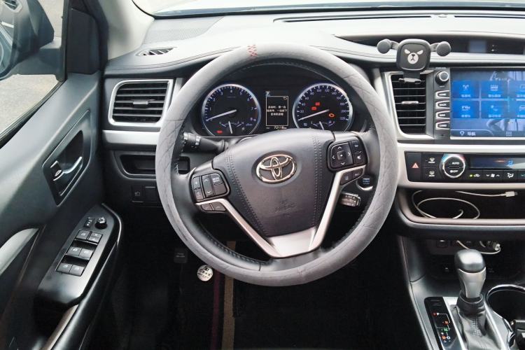 Used Toyota Highlander 2018 2.0T Four-Wheel Drive Luxury Version 7 Seats China VI Standard
