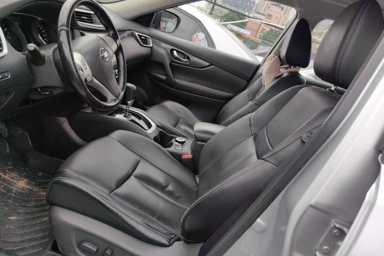 Used Nissan X-Trail 2015 2.5L CVT Leading MAX Edition 4WD Left Front Seat