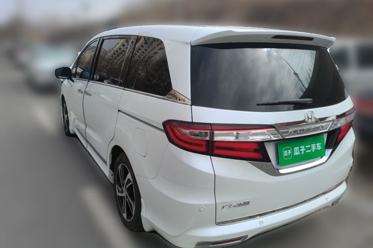 Used Honda Odyssey 2015 2.4L Supreme Edition
